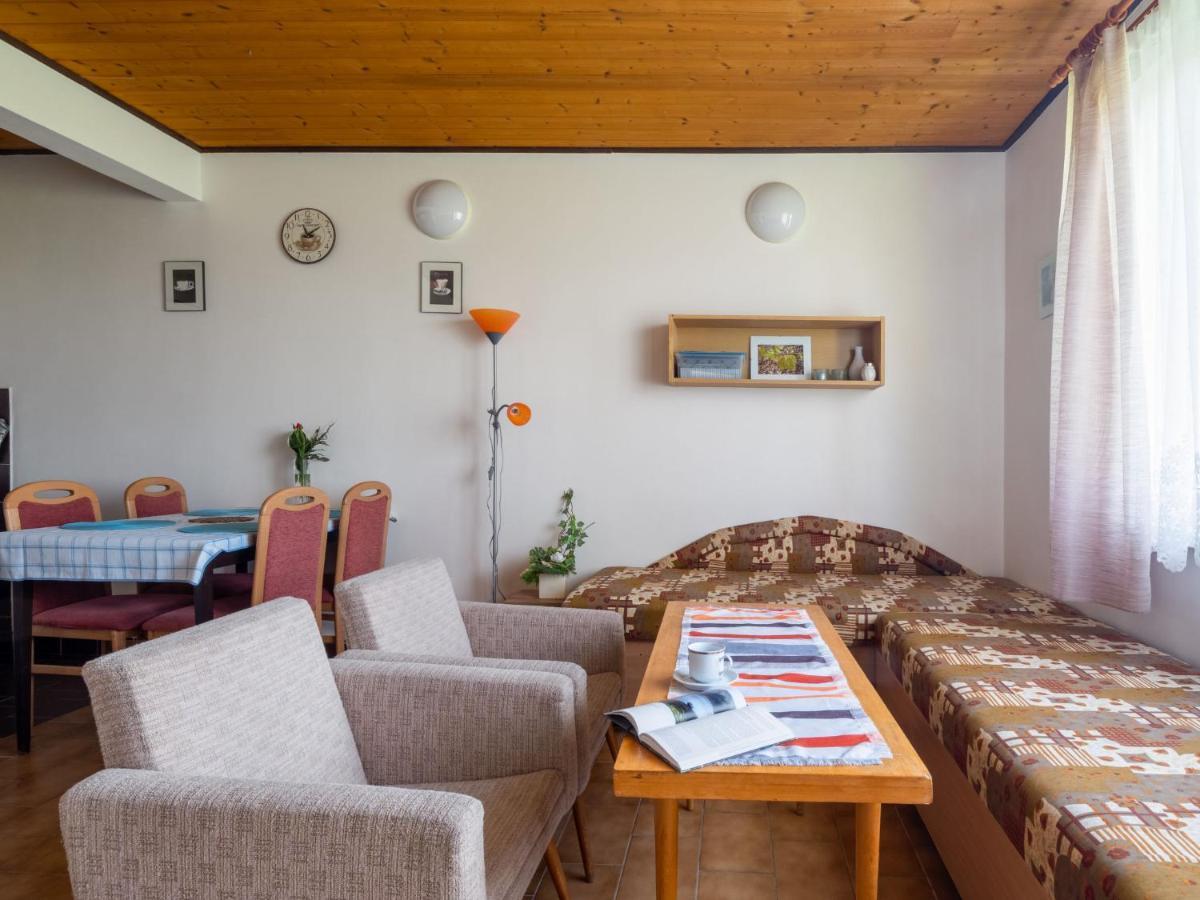 Rabyne-1 By Interhome Rabyne