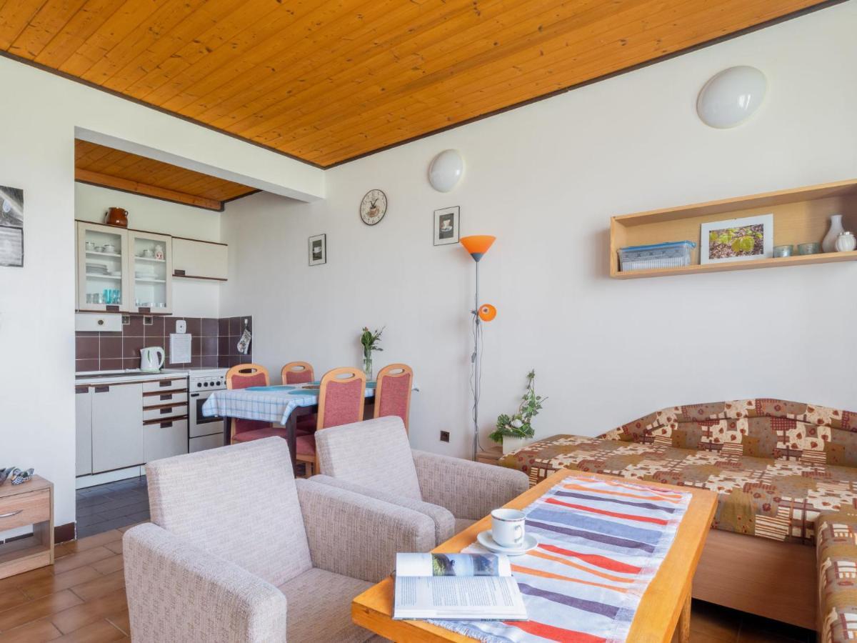 Apartment Rabyne-1 By Interhome